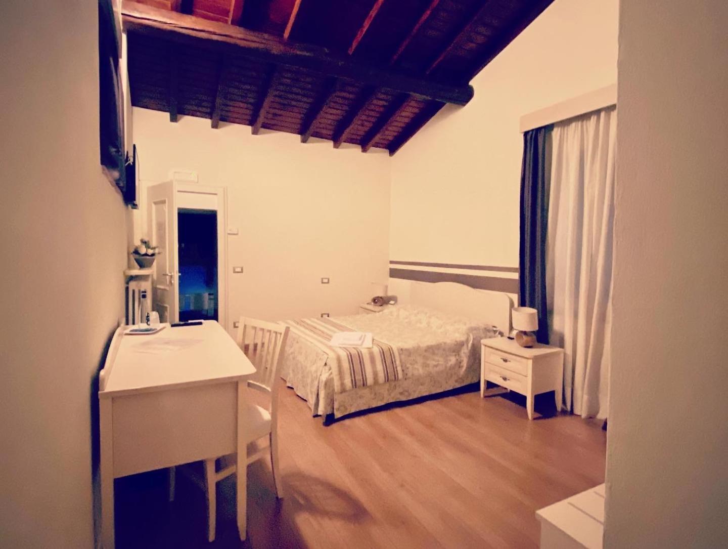 B&B Corte Delle Rose Castiglione Delle Stiviere Buitenkant foto