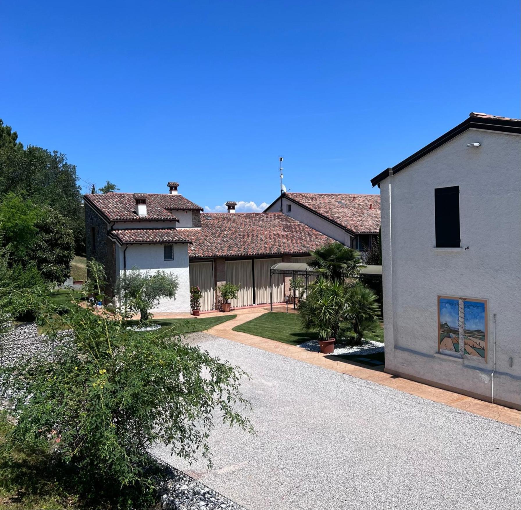 B&B Corte Delle Rose Castiglione Delle Stiviere Buitenkant foto