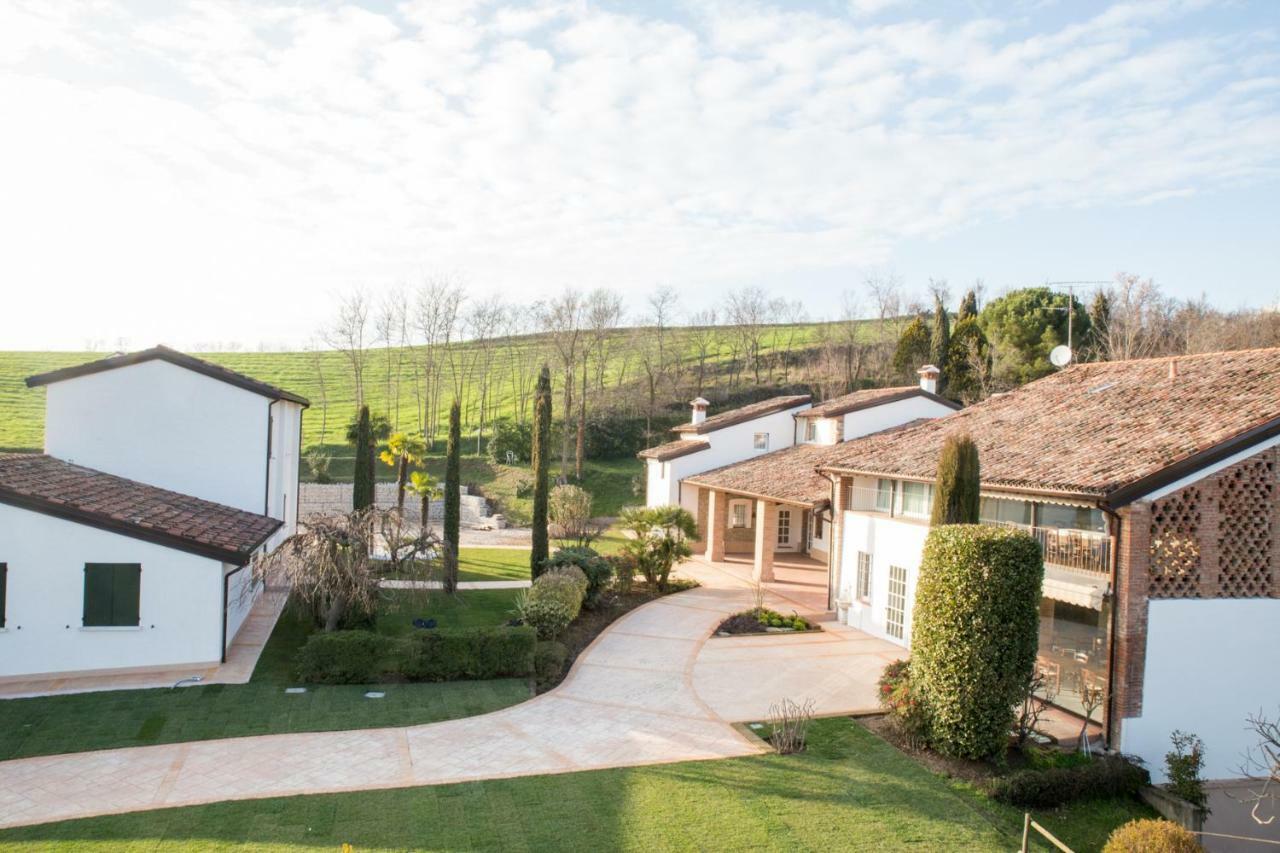 B&B Corte Delle Rose Castiglione Delle Stiviere Buitenkant foto
